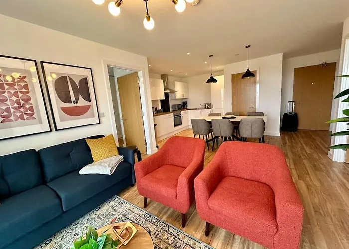 Beautiful Waterside Apartment Near Old Trafford